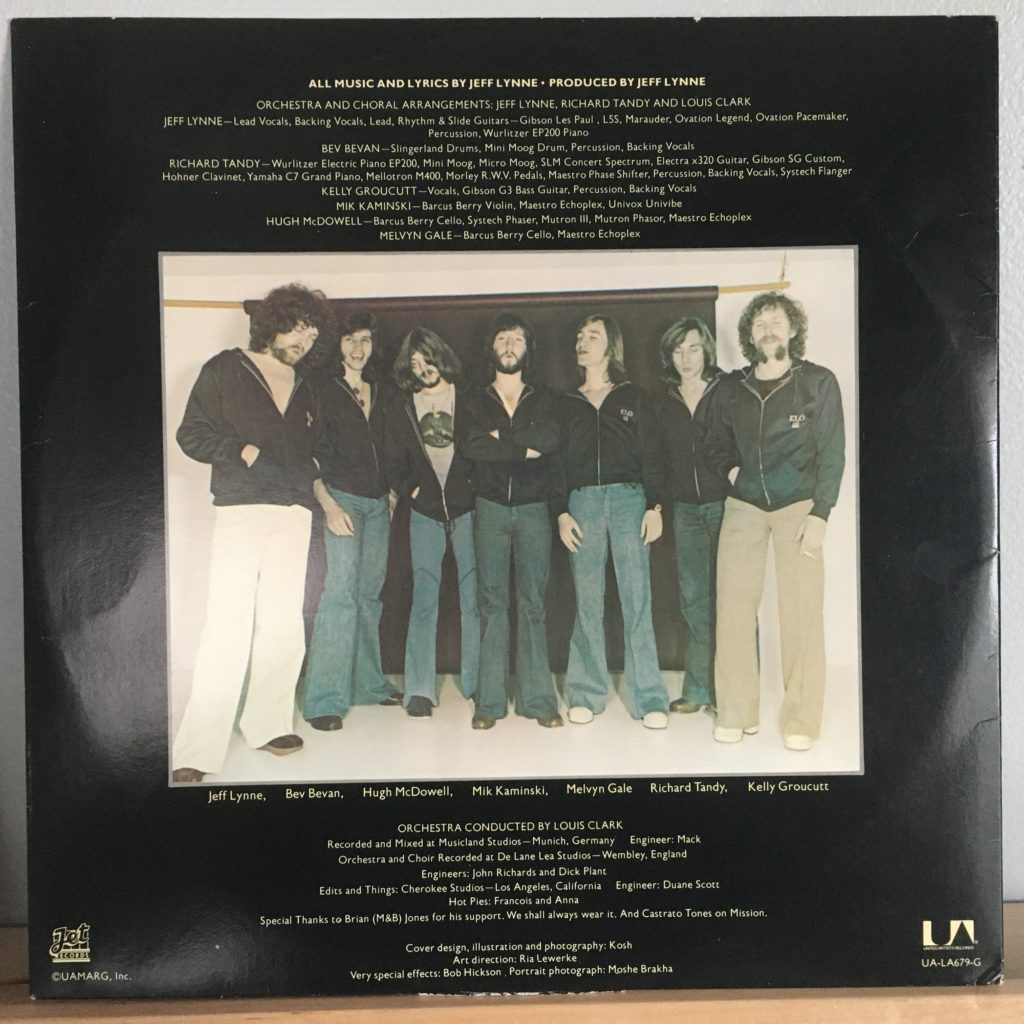 ELO New World Record credits on lyric sleeve