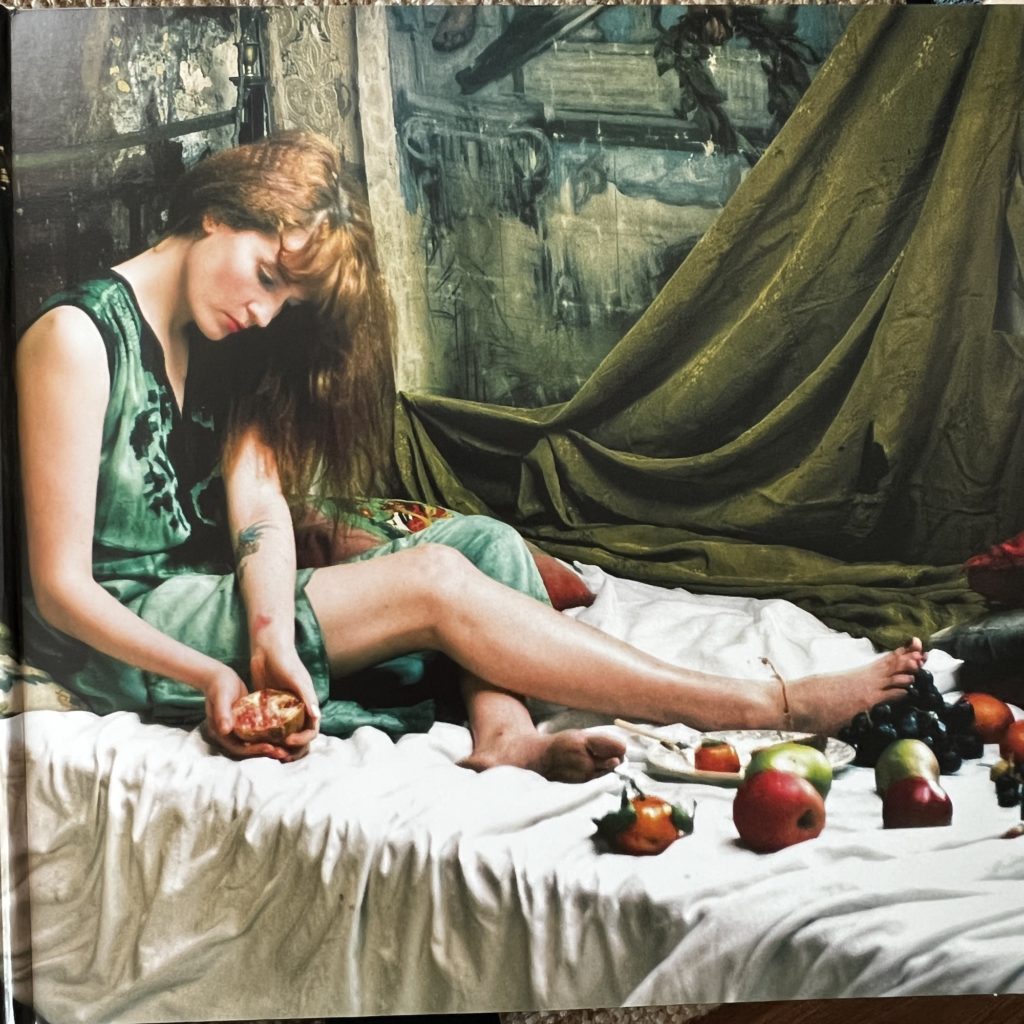 Right side of the Lungs gatefold, depicting Florence as some sort of Renaissance painting subject amid a scene of resplendent squalor